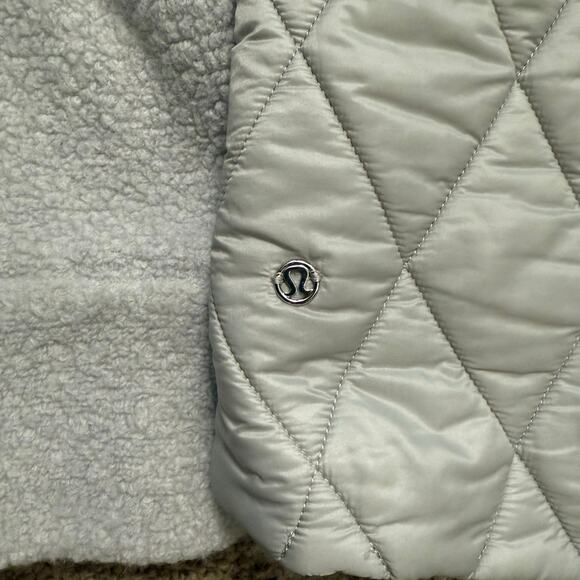 Lululemon Show Me the Sherpa Jacket Size 4 - Picture 11 of 12